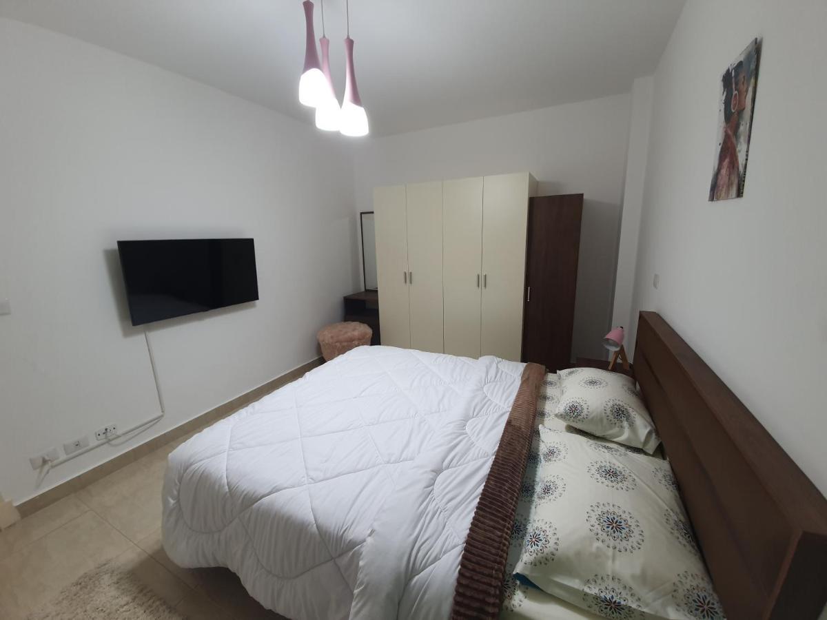 Madinaty Well-Furnished 3- Bedroom Apartment - شقة فندقيه للايجار مدينتي Madinat ash Shuruq Exteriér fotografie